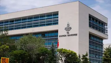 Yüksek Mahkeme Beş Partiye Suç Duyurusu Açtı