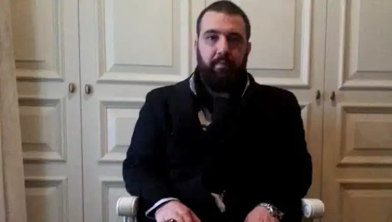 Abdülhamid Kayıhan Osmanoğlu Kimdir?